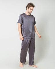 Männer Seiden-Schlafanzug-Set mit kurzen Ärmeln und Hosen