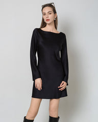 Seiden-Minikleid mit langen Ärmeln und offenem Rücken