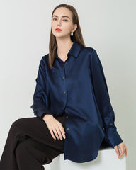 Oversized Seiden-Satin-Bluse mit Knopfverschluss