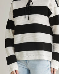Gerippter Kaschmirpullover mit Schnürung