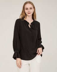 Seidenbluse mit Krawattenhals und Rüschen-Detail