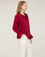 Seidenbluse mit Krawattenhals und Rüschen-Detail