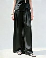 Triacetat-Hose mit weitem Bein und Plisseefalten