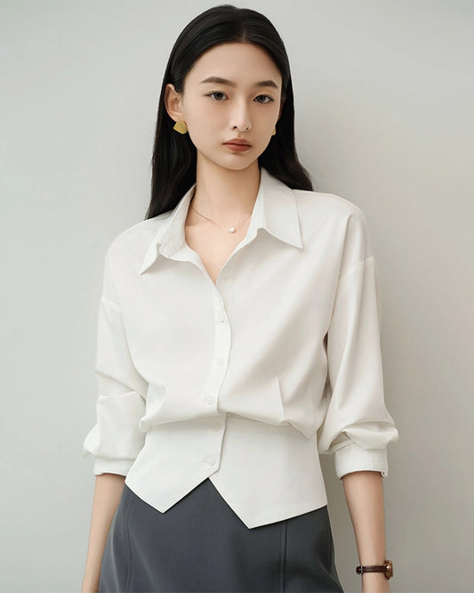 Maßgeschneiderte Triacetat-Bluse mit Knöpfen