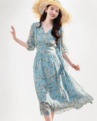 Seiden-Midikleid mit V-Ausschnitt und Blumenprint