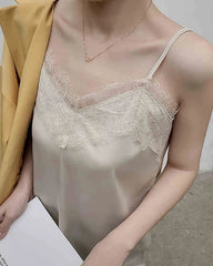 V-Ausschnitt Spitzen-Seiden-Camisole
