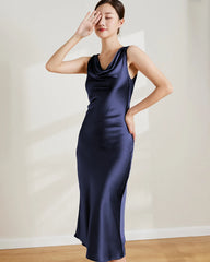 Ärmelloses Seiden Midikleid mit Wasserfallausschnitt