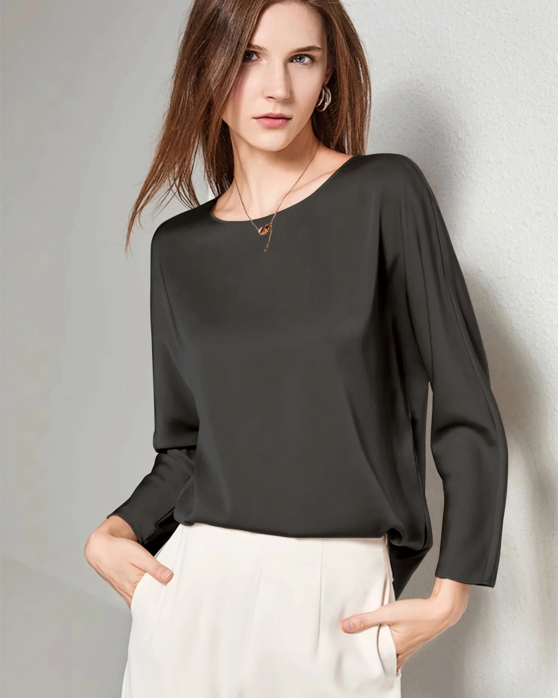 Damen Klassische Rundhals-Seidenbluse Black