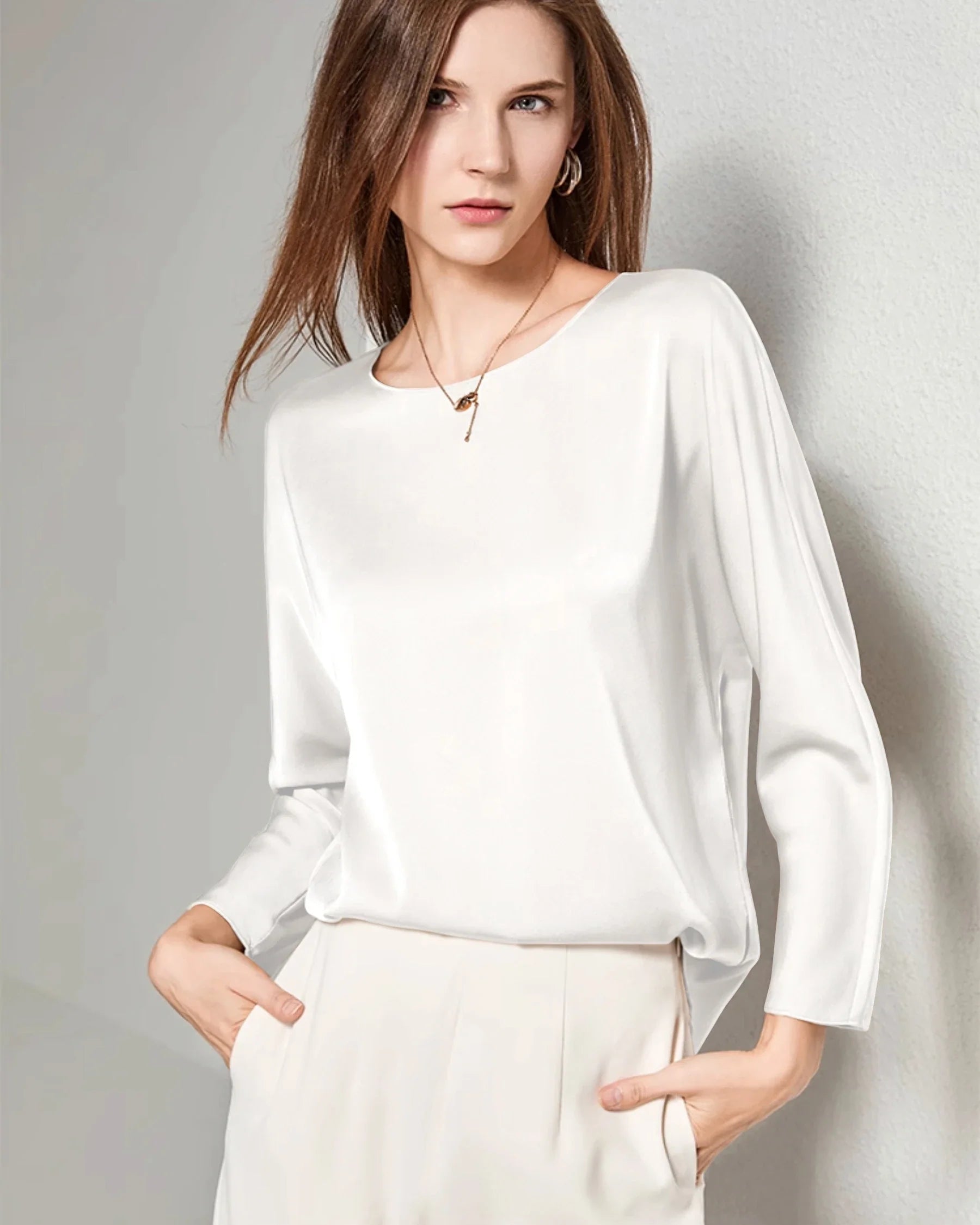 Damen Klassische Rundhals-Seidenbluse Ivory