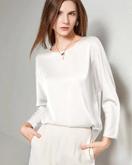 Damen Klassische Rundhals-Seidenbluse Ivory