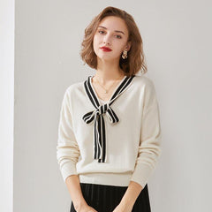 Eleganter Kaschmir Pullover mit Schleifenband