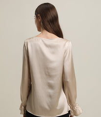 Langarm-Seidenbluse mit Rüschenmanschetten