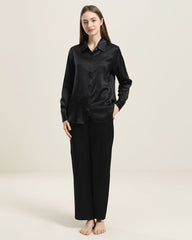 Luxuriöses Seidenhemd-Pyjama-Set