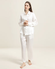 Luxuriöses Seidenhemd-Pyjama-Set