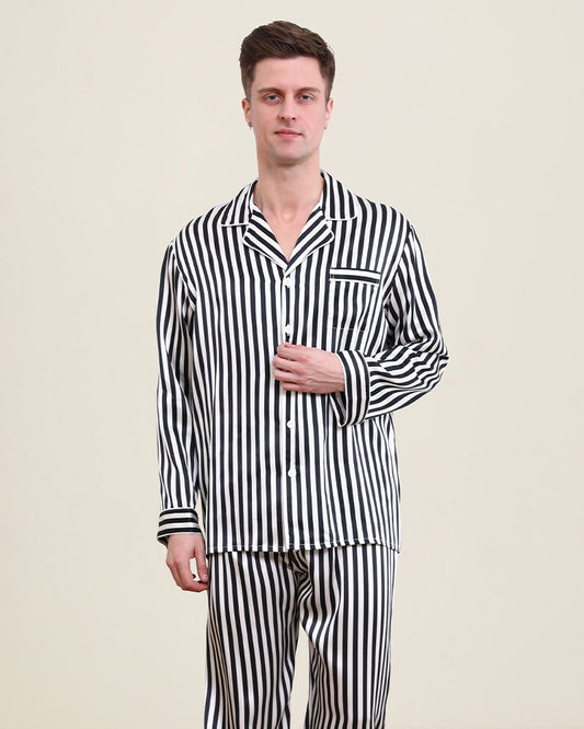 Herren Seiden Pyjama Set im weißen Streifenstil