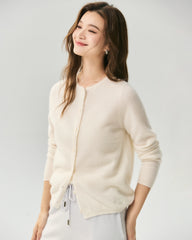 Cardigan aus 100 % Kaschmir mit Rundhalsausschnitt und Knopfleiste