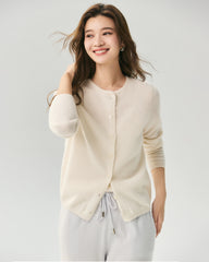 Cardigan aus 100 % Kaschmir mit Rundhalsausschnitt und Knopfleiste