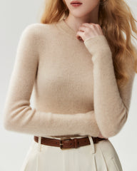 Figurnahes Stricktop aus 100 % Kaschmir mit Rundhalsausschnitt