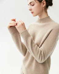 Pullover aus 100 % Kaschmir mit Trichterkragen