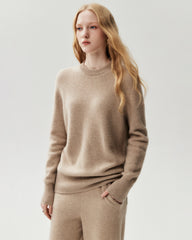 Lockerer Pullover aus 100 % Kaschmir mit Rundhalsausschnitt und Rippstrick