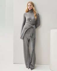 Rollkragenpullover aus 100 % Kaschmir mit Rippstrick