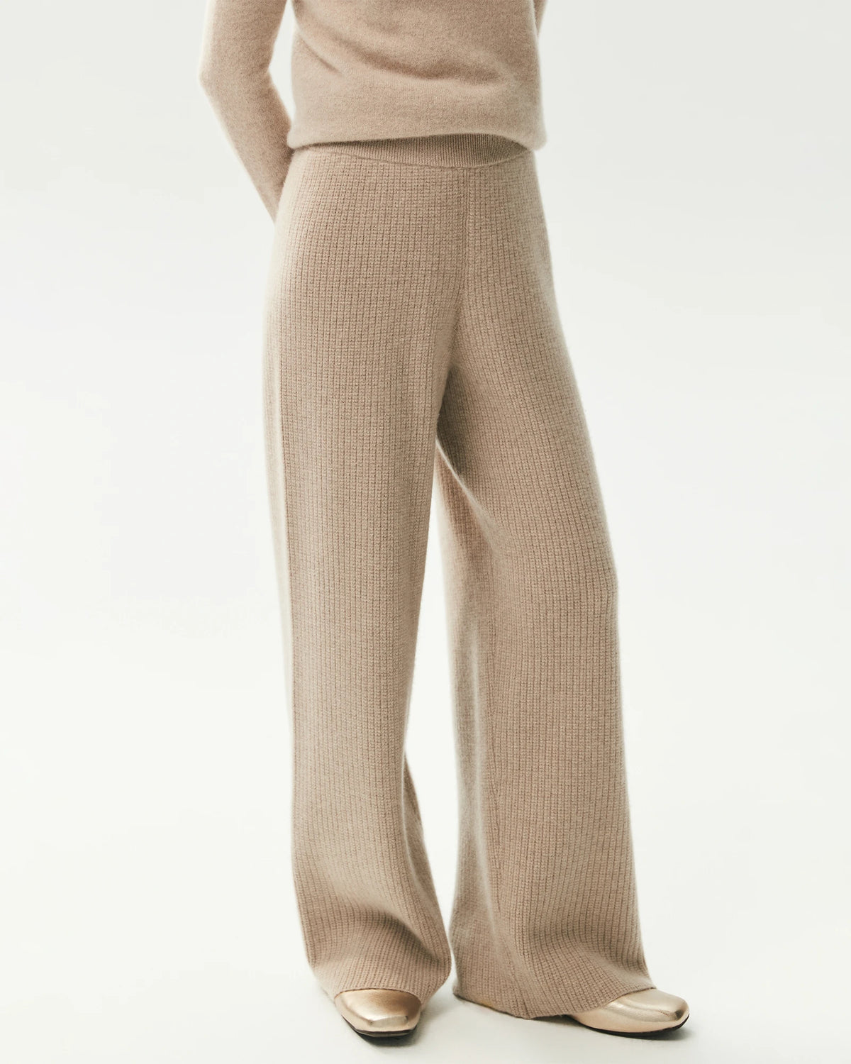 Kaschmir-Strickhose aus 100 % Kaschmir mit Rippstrick und weitem Bein