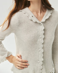 Cardigan aus 100 % reinem Kaschmir mit Kapuze und Häkelbesatz