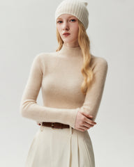 Figurnaher Pullover aus 100 % reinem Kaschmir mit hohem Kragen