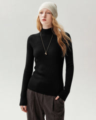 Figurnaher Pullover aus 100 % reinem Kaschmir mit hohem Kragen