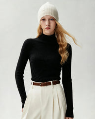 Figurnaher Pullover aus 100 % reinem Kaschmir mit hohem Kragen