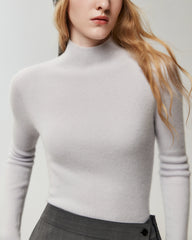 Figurnaher Pullover aus 100 % reinem Kaschmir mit hohem Kragen