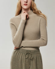 Figurnaher Pullover aus 100 % reinem Kaschmir mit hohem Kragen