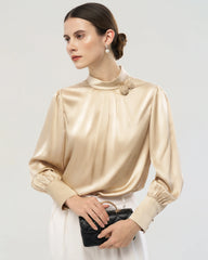 Seidenbluse aus 19 Momme mit handgefertigtem Rosendetail