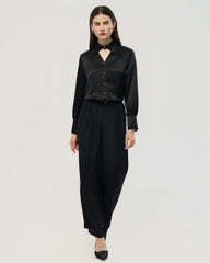 22 Momme Seidenbluse mit Cut-out-Kragen und langen Ärmeln