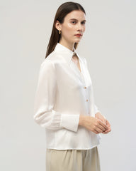 22 Momme Seidenbluse mit Cut-out-Kragen und langen Ärmeln