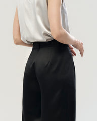 30 Momme Seidenhose mit Falten und geradem Bein