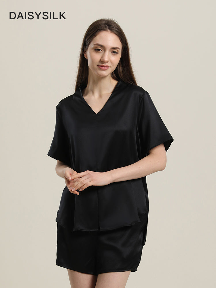 Klassisches Seiden-Pyjamas-Set mit kurzen Ärmeln und kurzen Hosen