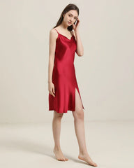 Rückenloses glattes Seidenkleid mit Cowl-Kragen