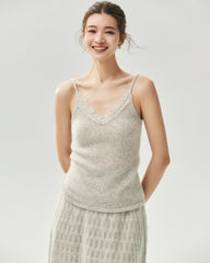 Kaschmir-Seide-Camisole mit V-Ausschnitt und Spitzenbesatz