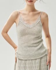 Kaschmir-Seide-Camisole mit V-Ausschnitt und Spitzenbesatz