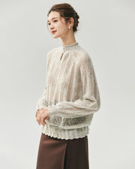 Kaschmir-Seiden-Pullover mit Stehkragen und Lochstrickmuster