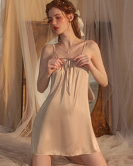 Seidennachthemd im Slip-Stil mit Kreuzrücken-Design