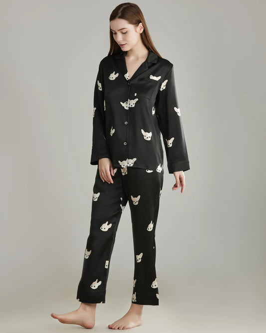 Set aus Seiden-Pyjama mit Hunde-Druckmuster