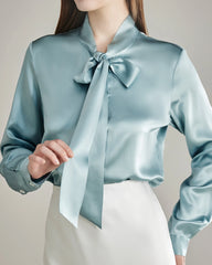 Elegante Seidenbluse mit Schleife