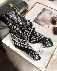 Seidentuch mit Equestrian-Paisley-Muster