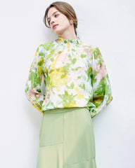 Seidenbluse mit Rüschen und Blumenmuster
