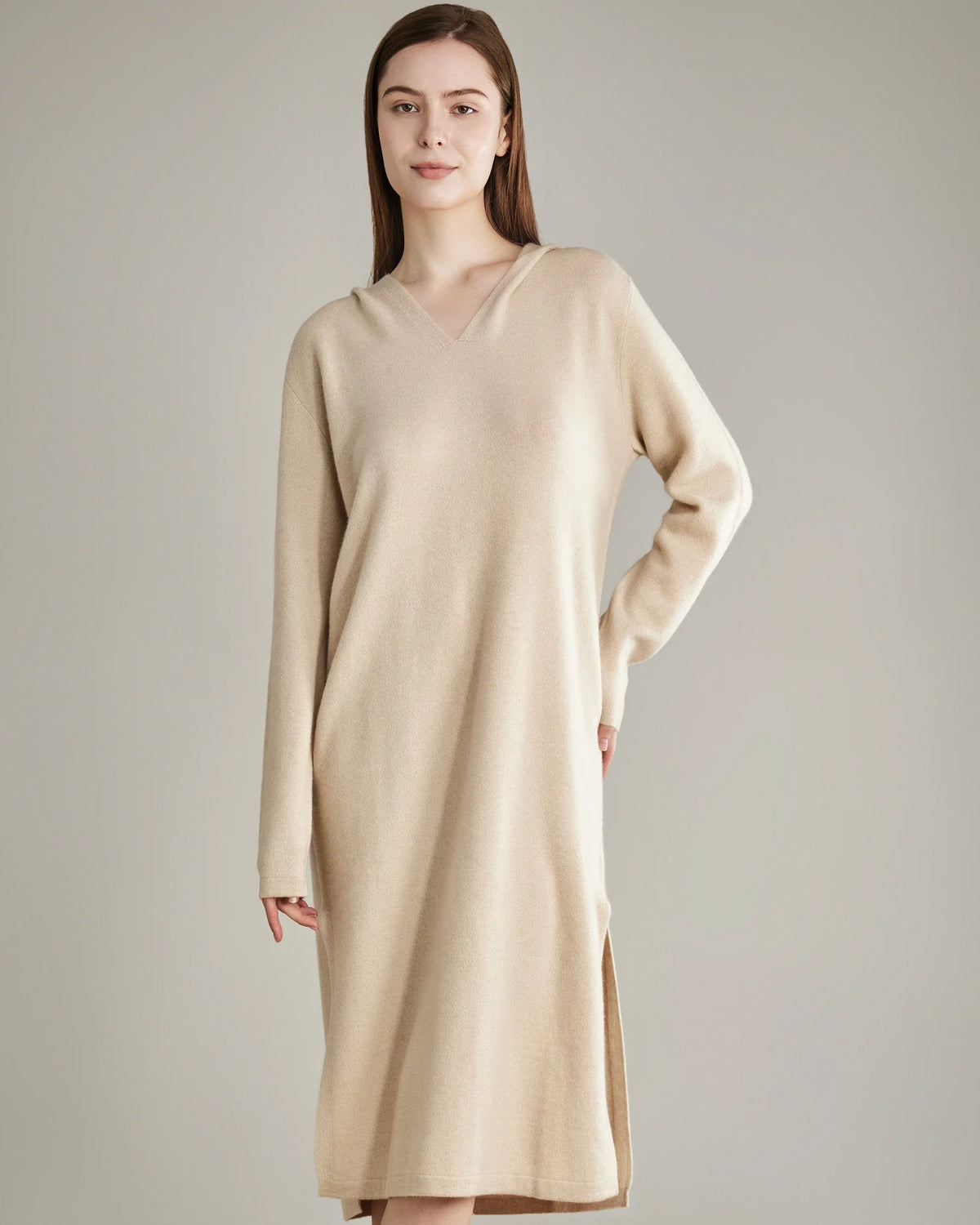 Kaschmir-Kleid mit Kapuze