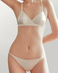 Seiden-Triangle-Bralette und V-String-Slip-Set