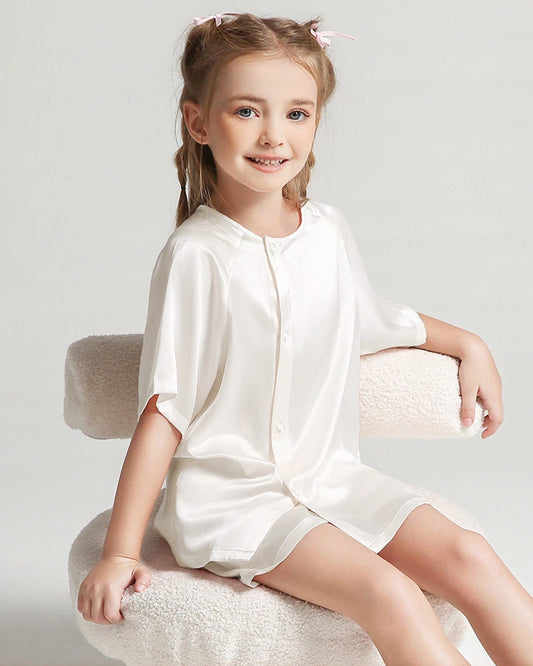 Seidenpyjama-Set für Kinder mit Kurzarm & Shorts