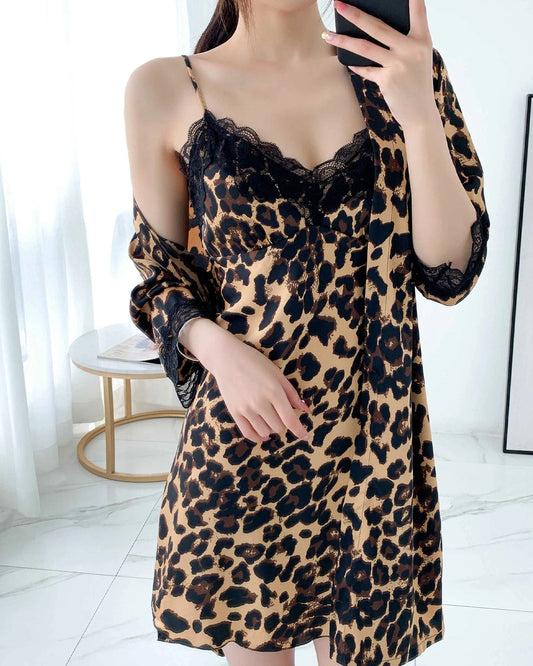 Leopardenseidennachthemd mit Morgenmantel-Set